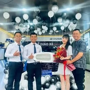 Bàn giao xe Hyundai cho khách hàng tại TP. Hồ Chí Minh