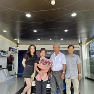 Bàn giao xe Hyundai cho khách hàng tại TP. Hồ Chí Minh Bàn giao xe Hyundai cho khách hàng tại TP. Hồ Chí Minh