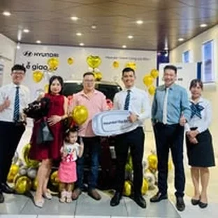 Bàn giao xe Hyundai cho khách hàng tại TP. Hồ Chí Minh